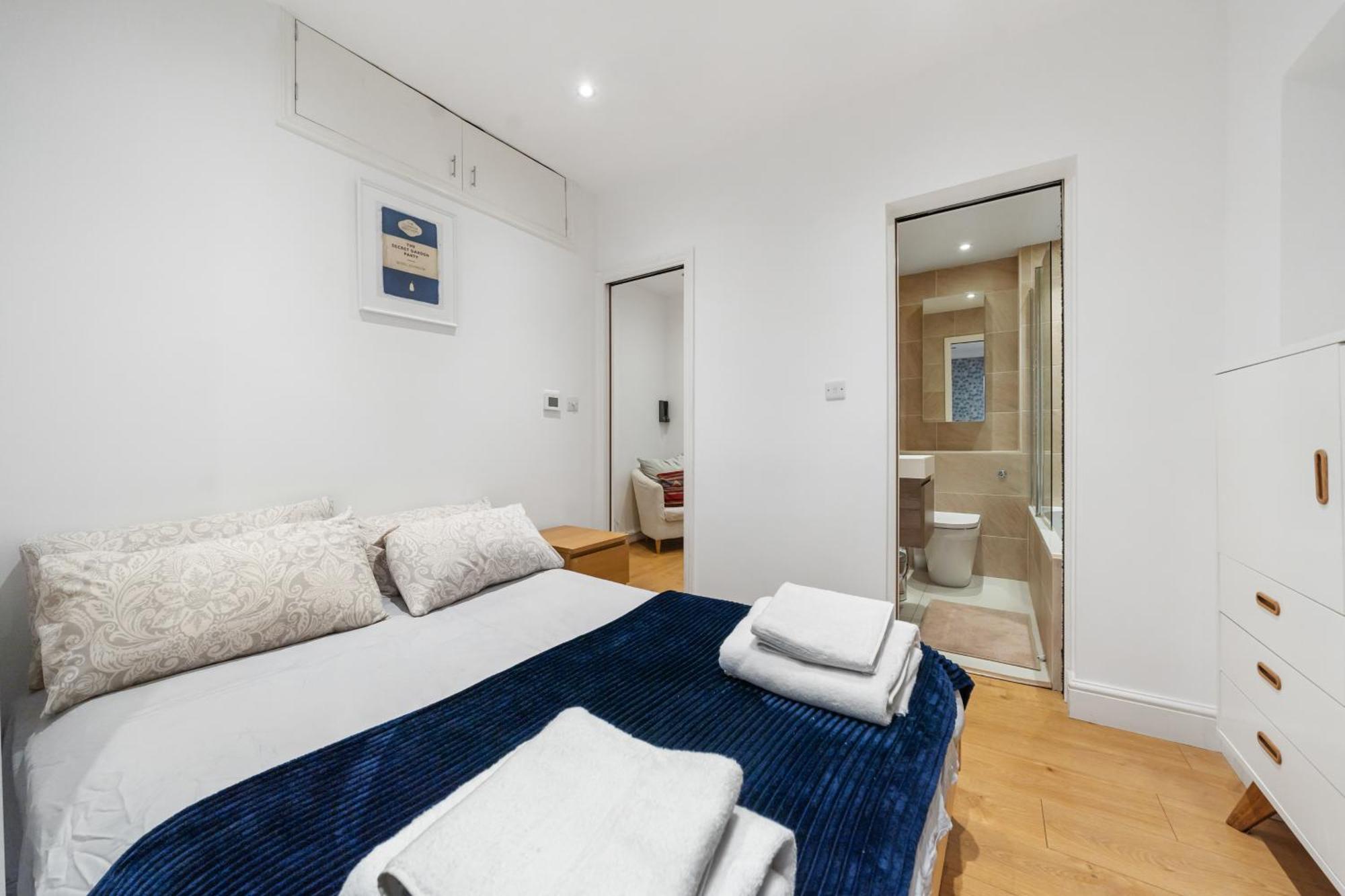 Holland Park Flat, 2bed 2bath, Breakfast, Lgf Appartamento